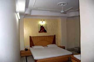 De International @ Station Hotel New Delhi